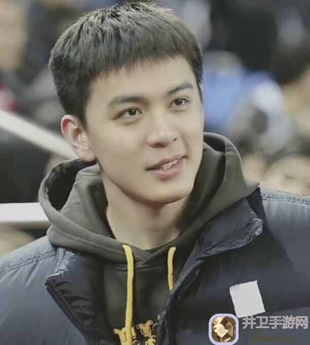 鸣潮鸣潮1.1版本大长腿御姐吟霖攻略：5步成为游戏高手